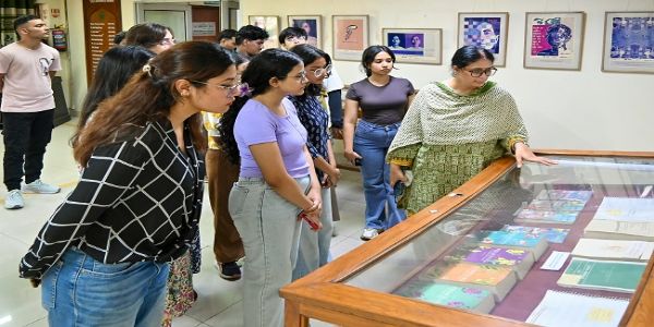 جامعہ ملیہ اسلامیہ نے منشی پریم چند کی145ویں سالگرہ تقریب کی یاد منانے اور جامعہ سے ان کے دیرینہ تعلق کو خراج عقیدت پیش کرنے کے لیے خاص نمائش کا اہتمام کیا