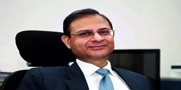 بینک بچت کھاتوں میں کم از کم بیلنس طے کرنے کے لیے آزاد ہیں: آر بی آئی گورنر