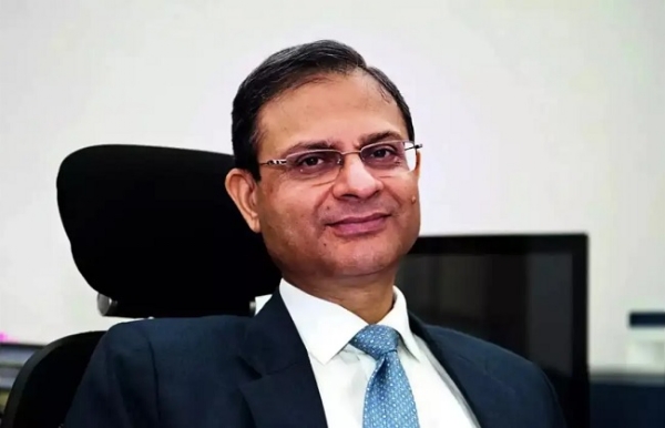 بینک بچت کھاتوں میں کم از کم بیلنس طے کرنے کے لیے آزاد ہیں: آر بی آئی گورنر