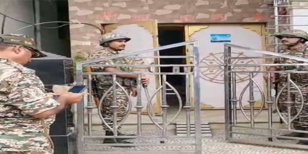 ایس ایس سی بھرتی گھوٹالہ میں ای ڈی نے ترنمول ایم ایل اے جیون کرشن ساہا اور ان کے رشتہ دار کے گھر پر چھاپہ مارا، ریاست گیر کارروائی