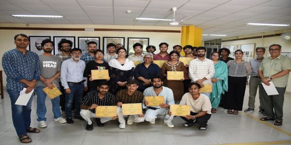 جامعہ میں طلبہ کو ڈیجیٹائزیشن اور میٹا ڈاٹا کیریشن کی کاروائیوں سے متعارف کرانے کے لیے ورکشاپ کا انعقاد