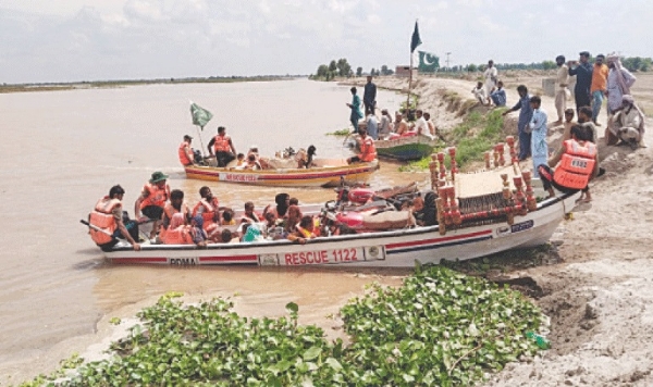 Army called in to deal with floods in 6 districts of Punjab in Pakistan