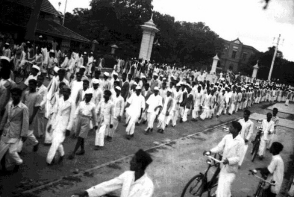 تاریخ کے آئینے میں 08 اگست:مہاتما گاندھی کی قیادت میں بھارت چھوڑو تحریک کا آغاز