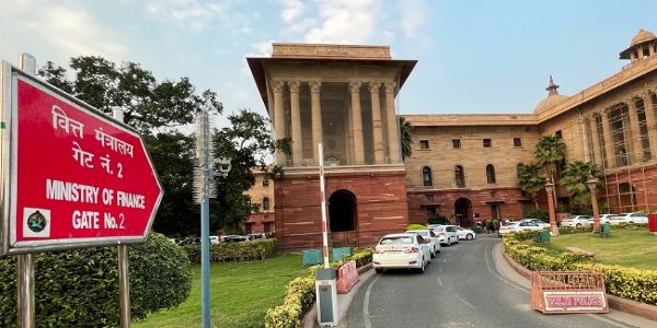 وزارت خزانہ نے نئی سی جی ایس ٹی شرحوں کو ںوٹیفائی کیا، 22 ستمبر سے ہوگا نفاذ