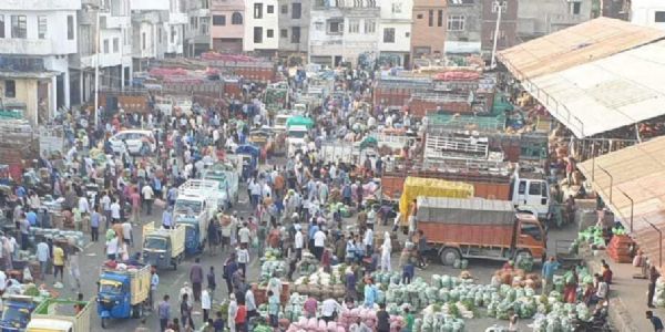 جموں۔سرینگر قومی شاہراہ کی بندش سے جموں فروٹ منڈی میں سیب کی قیمتوں میں اضافہ