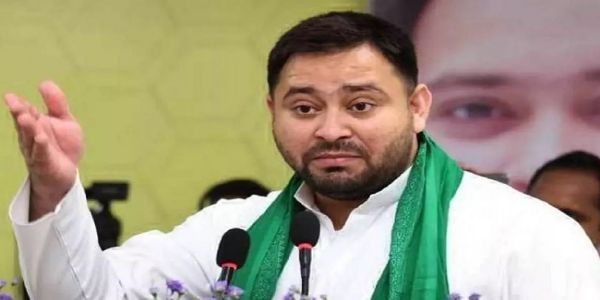 بہار کونئی سمت دینے کے لئے حکومت کی تبدیلی ضروری : تیجسوی یادو