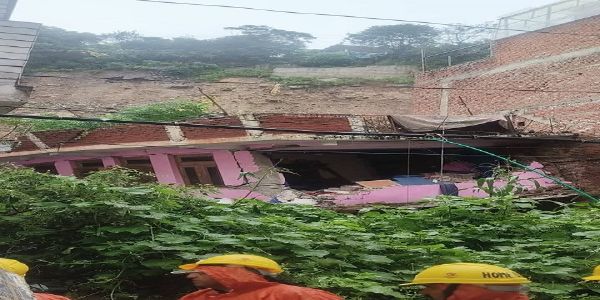 ہماچل میں لینڈ سلائیڈنگ کا سلسلہ جاری، کلّو میں ایک کی موت، ملبے میں پھنسے چھ افراد، چمبہ میں بھی نقصان