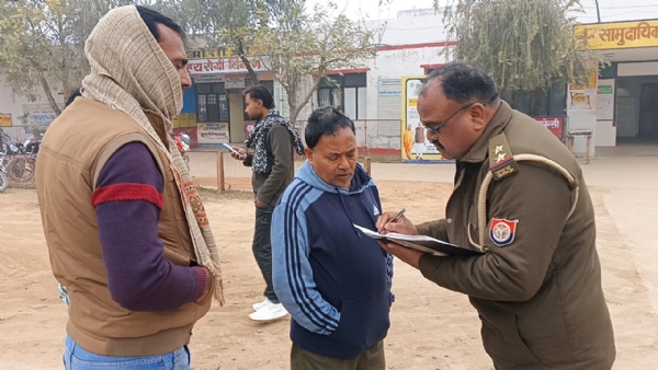 دھند کے باعث یاتریوں کو لے جانے والی منی بس ٹرک سے ٹکرائی ،دو خواتین جاں بحق