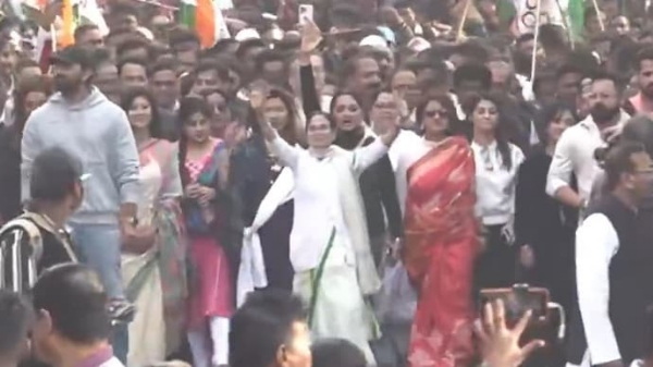 ممتا بنرجی نے ایس آئی آر کو لے کر لوگوں کی پریشانیوں پر الیکشن کمیشن کو خط لکھا