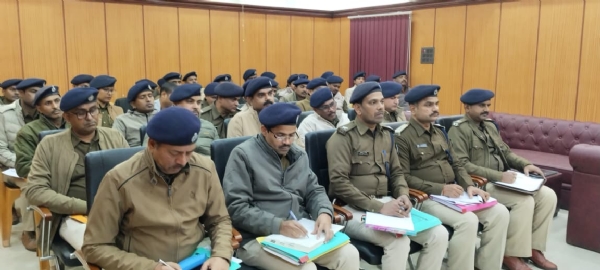 کٹیہار پولیس نے  کرائم کنٹرول سے متعلق میٹنگ کی