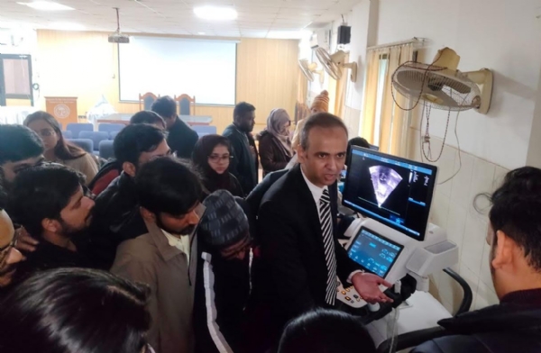 پروفیسر شاد اکبری