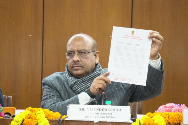 دہلی اسمبلی نے پنجاب پولیس کے تین افسران کو نوٹس جاری کیا