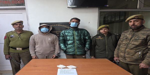 پولیس نے ادھمپور اور جموں سے تین منشیات فروشوں کو گرفتار کیا