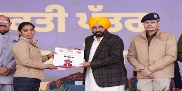 پنجاب حکومت نے روزانہ اوسطاً 45 نوجوانوں کو روزگار دیا ہے: بھگونت مان