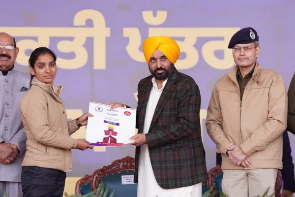 پنجاب حکومت نے روزانہ اوسطاً 45 نوجوانوں کو روزگار دیا ہے: بھگونت مان