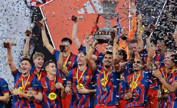 Sports-Football-Raphinha-Barcelona-SuperCup