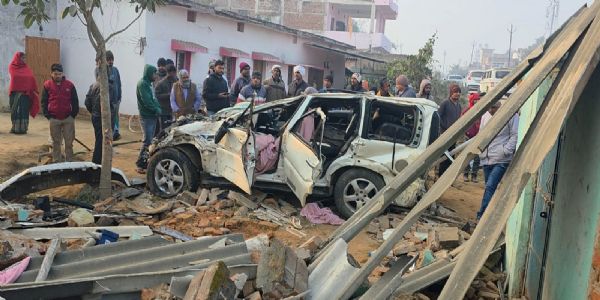 نامعلوم ہائیوا کی شدید ٹکر سے اسکارپیو سوار ایک ہی خاندان کے چار نوجوان جاں بحق