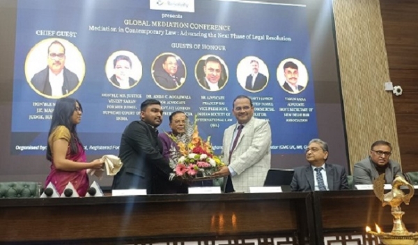 موسمی پھل اور سبزیاں زیادہ اور دودھ، گھی، تیل بہت سوچ سمجھ کر استعمال کیجیے : ڈاکٹر پنکج رنجن