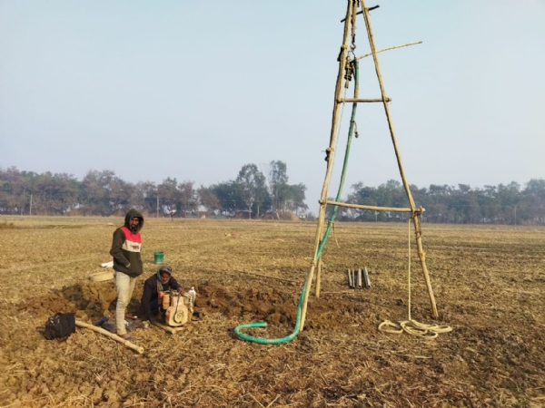 کھیتوں میں تیل کی تلاش سے کسانوں کی بڑھی تشویش، گیہوں کی فصل ہورہی ہےتباہ