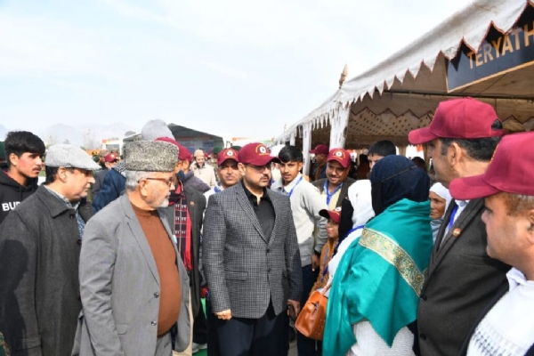 بھارتی فوجیوں کی بہادری، نظم و ضبط اور پیشہ ورانہ صلاحیتوں نے عالمی سطح پر بھارت کو عزت و وقار دلایا ہے۔ستیش شرما