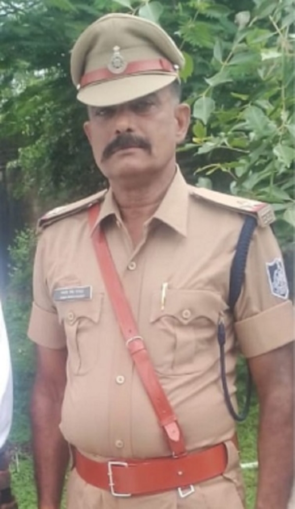 انوکھا معاملہ: اے ایس پی کے فرضی دستخط کرنے والے اے ایس آئی کی نوکری تو بچی، لیکن ستارے چھن گئے