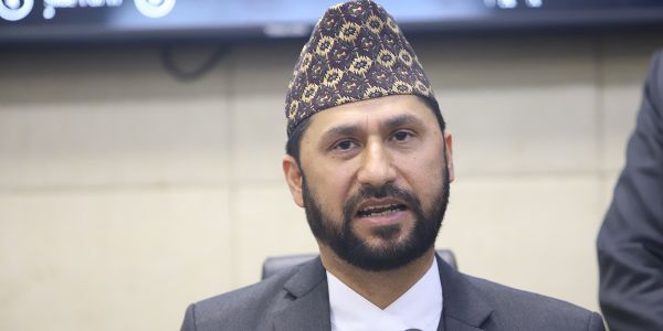 سابق نائب وزیر اعظم لامیچھانے نے اپنے خلاف مقدمات واپس لینے پر زور دیا۔