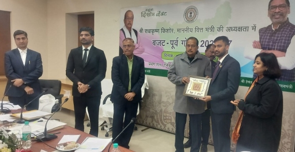 JH-IN-THE-PRE-BUDGET-WORKSHOP-