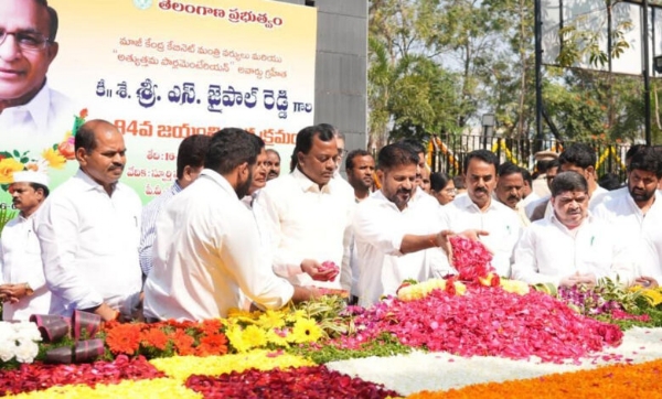 وزیر اعلیٰ ریونت ریڈی کی آنجہانی جے پال ریڈی کو 84 ویں یومِ پیدائش پر خراجِ