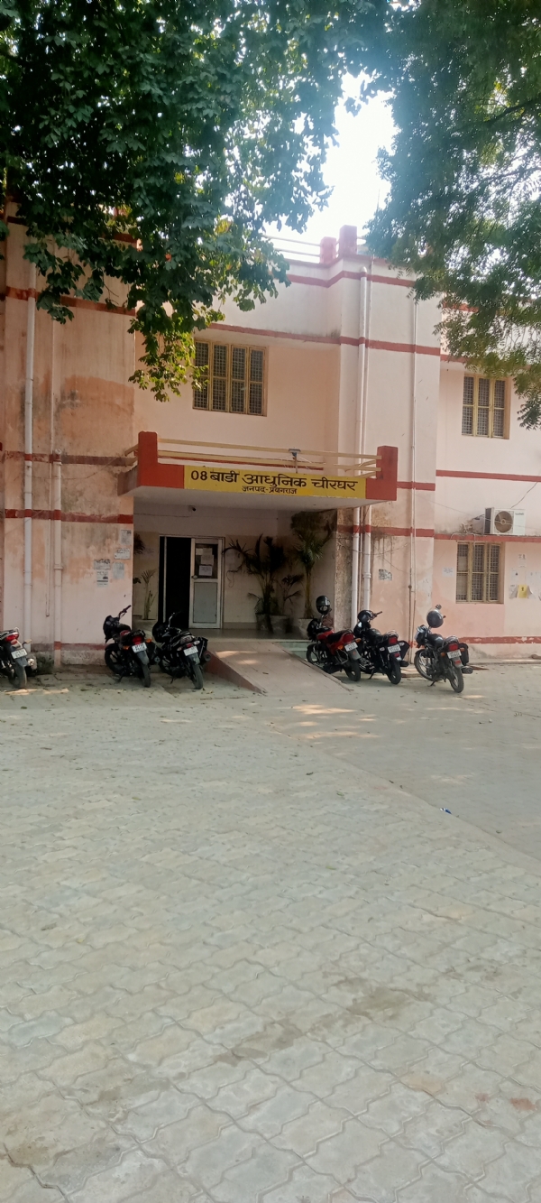 پریاگ راج: ماگھ میلہ علاقے میں لگی آگ، مظفر نگر ڈی ایم کا رشتہ دار جل کر ہلاک