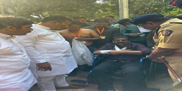 اورنگ آباد گنتی مرکز پر کشیدگی، پولیس کے لاٹھی چارج میں سابق میئر زخمی