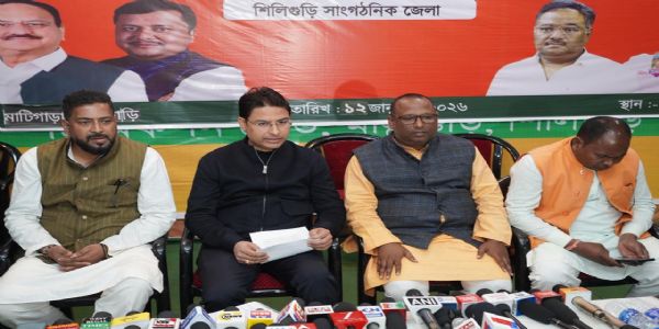 مہاکال مندر پر سیاست تیز، سنگ بنیاد رکھنے کی تقریب سے پہلے ترنمول اور بی جے پی آمنے سامنے