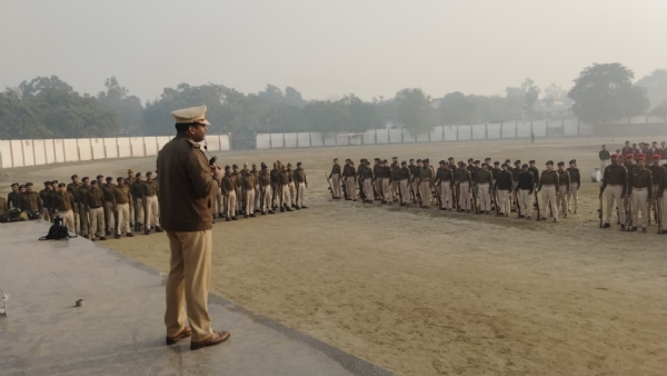 ایس ایس پی نے ہفتہ وار پریڈ میں سلامی لی