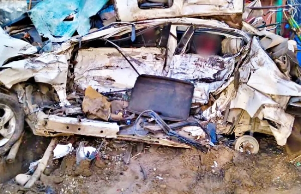 بہار کے مدھے پورہ میں خوفناک سڑک حادثہ، 4 لوگوں کی موت