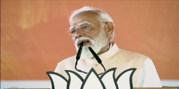 بنگال کے لوگوں کی فلاح و بہبود کا انحصار ترنمول کے جانے اور بی جے پی کے آنے پر ہے: وزیر اعظم نریندر مودی