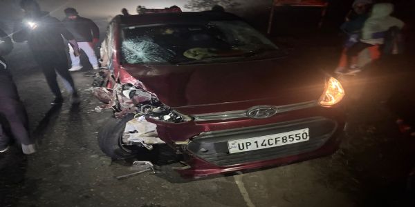 کاریگر کی موٹر سائیکل کار سے ٹکرا گئی، نوجوان پل سے گر کر جاں بحق، دو شدید زخمی