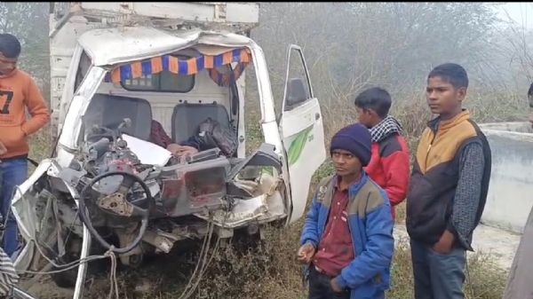 سڑک حادثہ میں نوجوان جاں بحق، تین زخمی