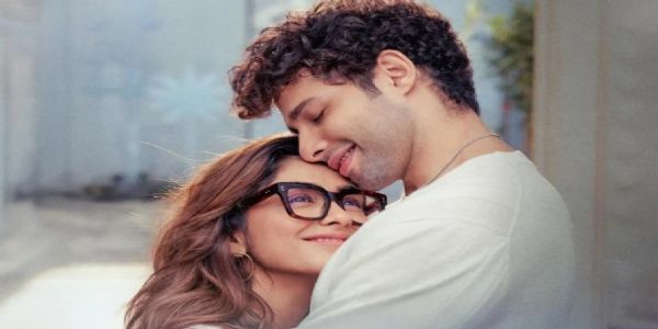 مرنال ٹھاکر اور سدھانت چترویدی کی فلم ’دو دیوانے شہر میں‘ کا ٹیزر ریلیز