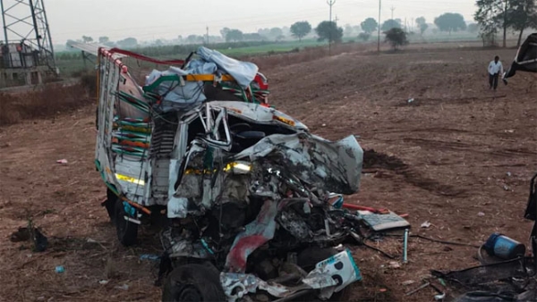 ACCIDENT MAHA FOUR KILLED HIGHWAY COLLISION