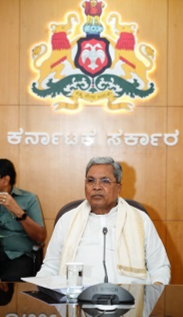 KR-Bellary-banner-riot-case-CM