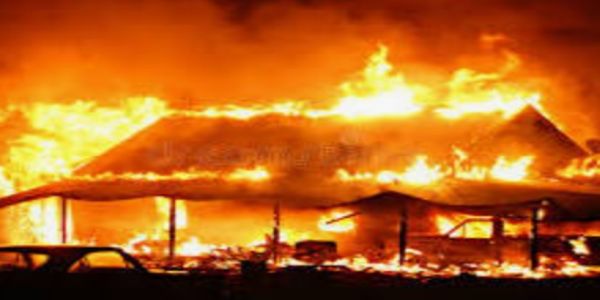 کشتواڑ کے دچھن میں آتشزدگی کی واردات میں نو رہائشی مکانات خاکستر