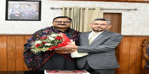 پرنسپل چیف کنزرویٹر آف فاریسٹ نے وزیر جاوید رانا سے ملاقات کی