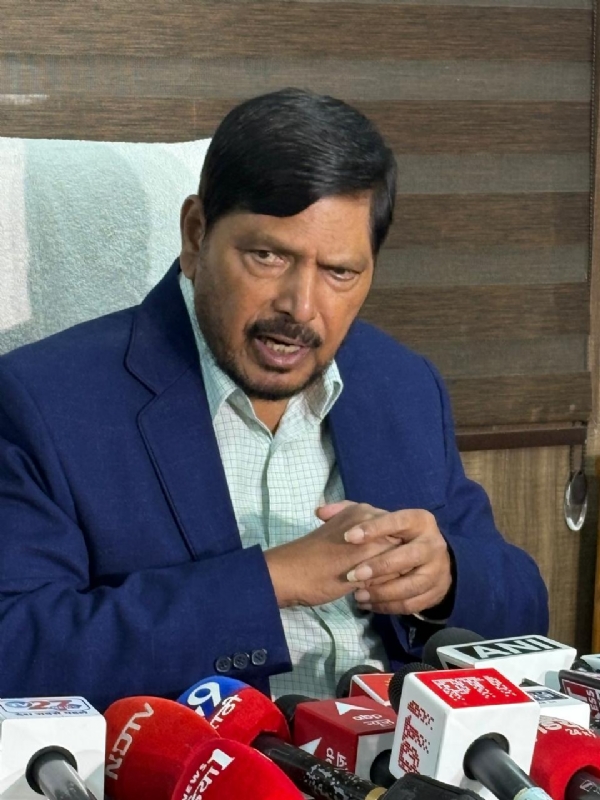 ممبئی کا میئر مراٹھی ہونا چاہیے: رام داس اٹھاولے