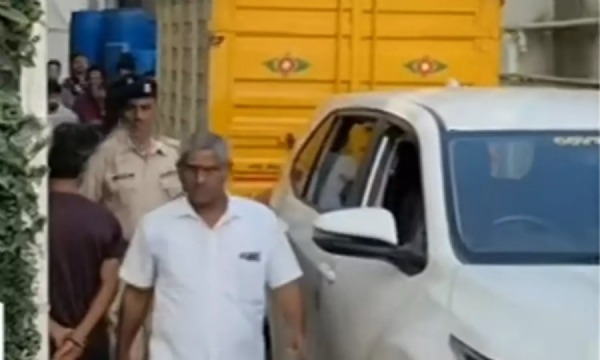 ای ڈی نے سبریمالا مندر سے سونا چوری ہونے  کے سلسلے میں بورڈ کے سابق چیئرمین کے گھر سمیت چھ مقامات پر چھاپے مارے