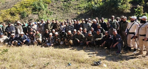 چرا چاند پور میں غیر قانونی افیم کی 22 ایکڑ رقبے میں تلف کیے جانے سے متعلق تصویر