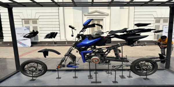 میٹرنے ہندوستان کا پہلا اے آئی ڈیفائنڈ وہیکل پلیٹ فارم لانچ کیا۔ کمپنی اگلے 3 سالوں میں کئی نئے ماڈل متعارف کرائے گی۔