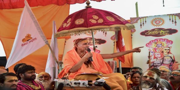 سوامی اوی مکتیشورا نند کے وکیل کی وارننگ - میلہ اتھارٹی فوراً نوٹس واپس لے، ورنہ سپریم کورٹ کی توہین کی ذمہ دار ہوگی