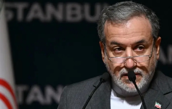 ایرانی وزیرخارجہ عراقچی کا ڈیووس کی دعوت کی منسوخی پر رد عمل