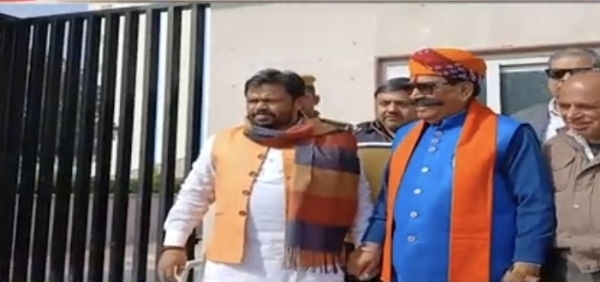 خواجہ معین الدین چشتی کی درگاہ کے مہادیو مندر ہونے کے دعویٰ کے مقدمے کی سماعت  21 فروری کو