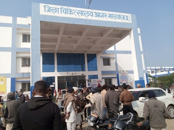 ژچگی کے دوران زچہ بچہ کی موت، لواحقین کا  غصہپھوٹا