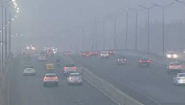 بہار میں سردی کا قہر جاری، شدید ٹھنڈ اور کہرے سے معمولات زندگی درہم برہم بہار میں سردی کا قہر جاری، شدید ٹھنڈ اور کہرے سے معمولات زندگی درہم برہم